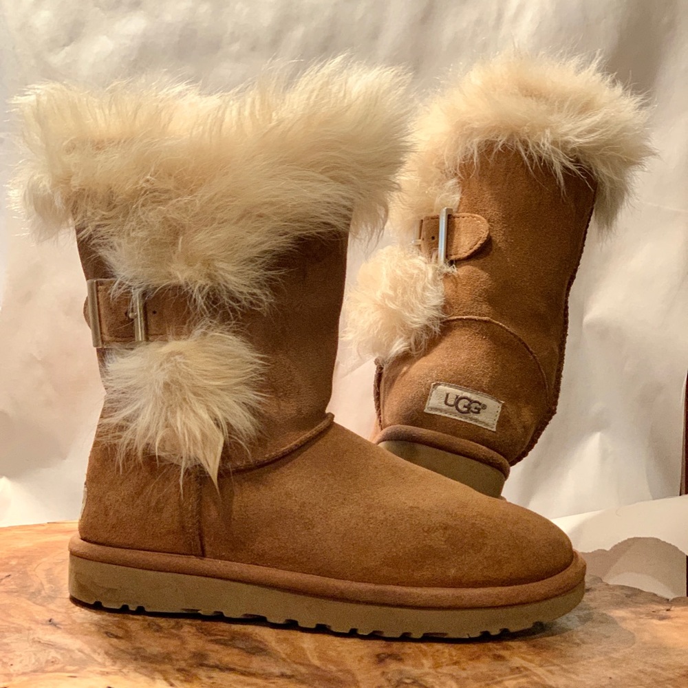 UGG AUSTRALIA DEENA WOMEN'S CHESTNUT BOOTS